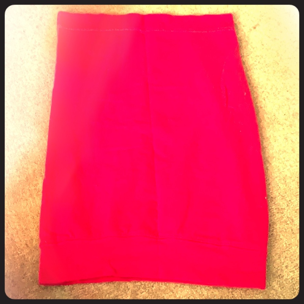 Pink pencil skirt